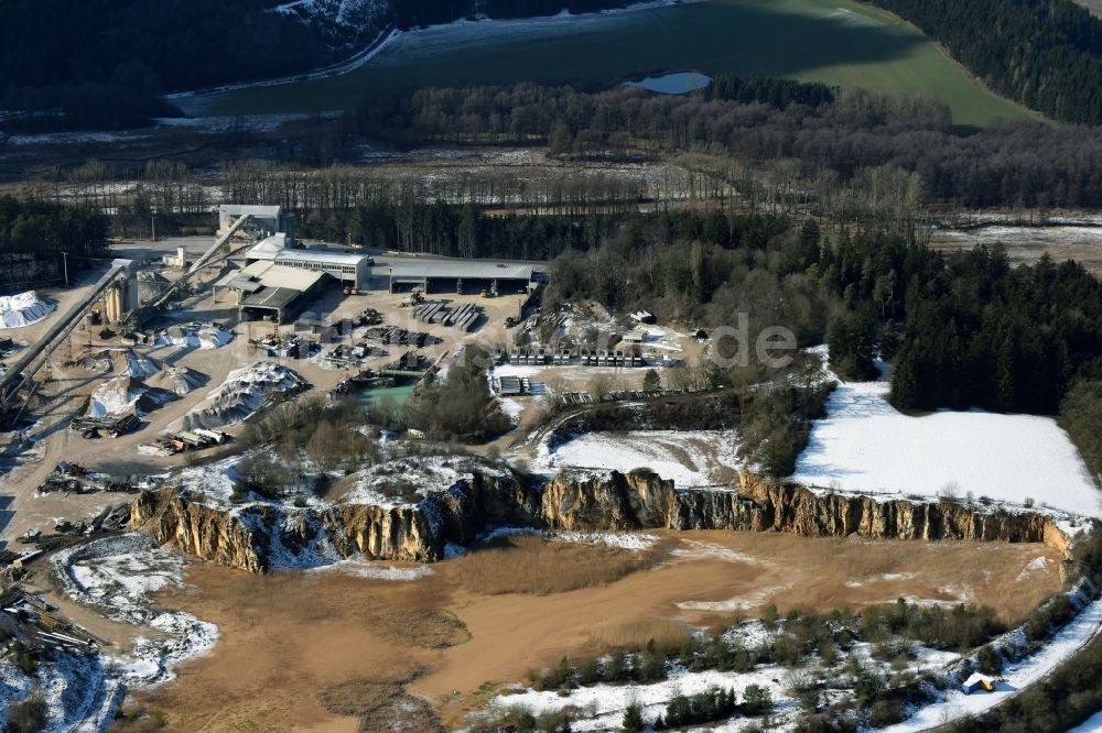 Luftbild Velburg - Steinbruch zum Abbau von Schotter in Velburg im Bundesland Bayern