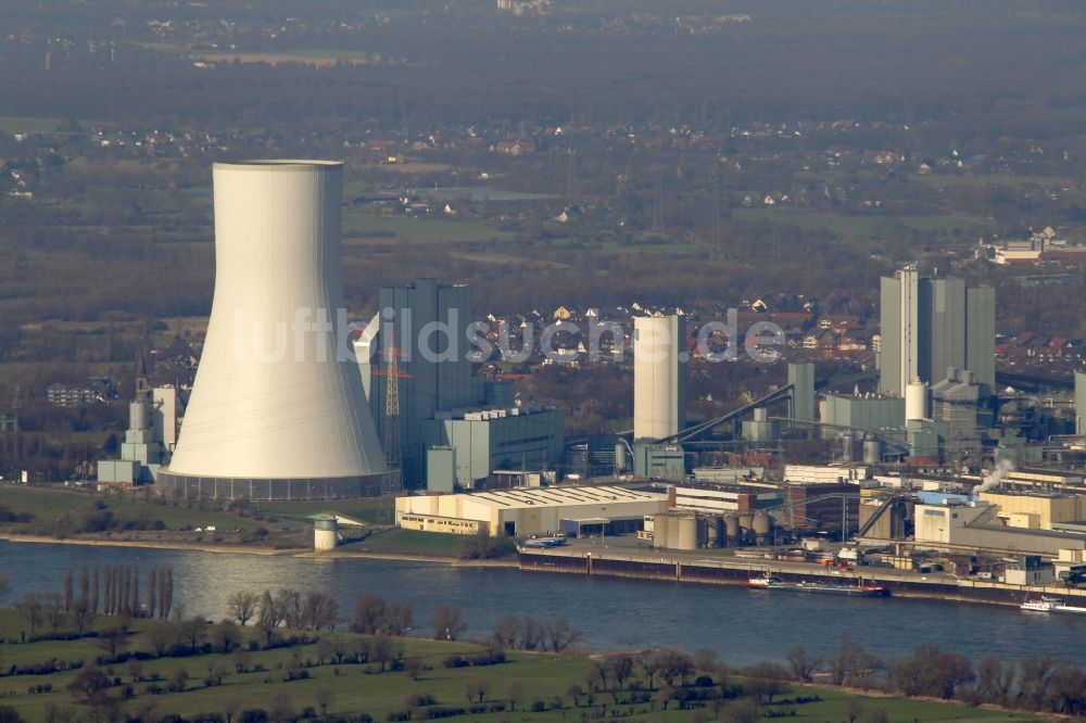 Duisburg Walsum aus der Vogelperspektive: Steinkohlekraftwerk Walsum am Ufer des Rhein in Duisburg im Bundesland Nordrhein-Westfalen