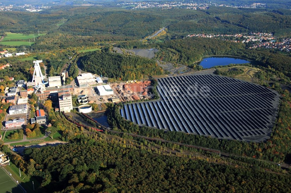 Luftaufnahme Quierschied-Weiher - Steinkohlekraftwerk Weiher und Solarkraftwerk Göttelborn in Qierscheid-Weiher im Bundesland Saarland