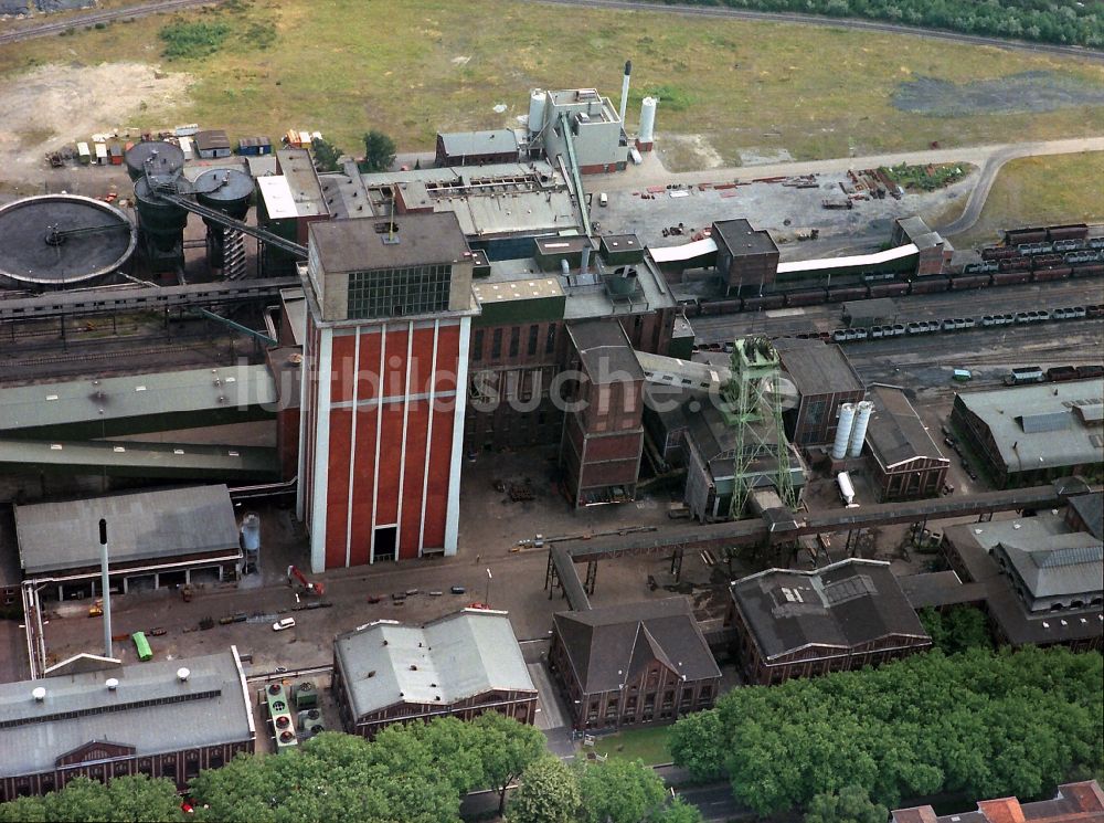 Kamp-Lintfort aus der Vogelperspektive: Steinkohlenbergwerk West in Kamp-Lintfort im Bundesland Nordrhein-Westfalen beendet die Kohleförderung am 31.12.2012