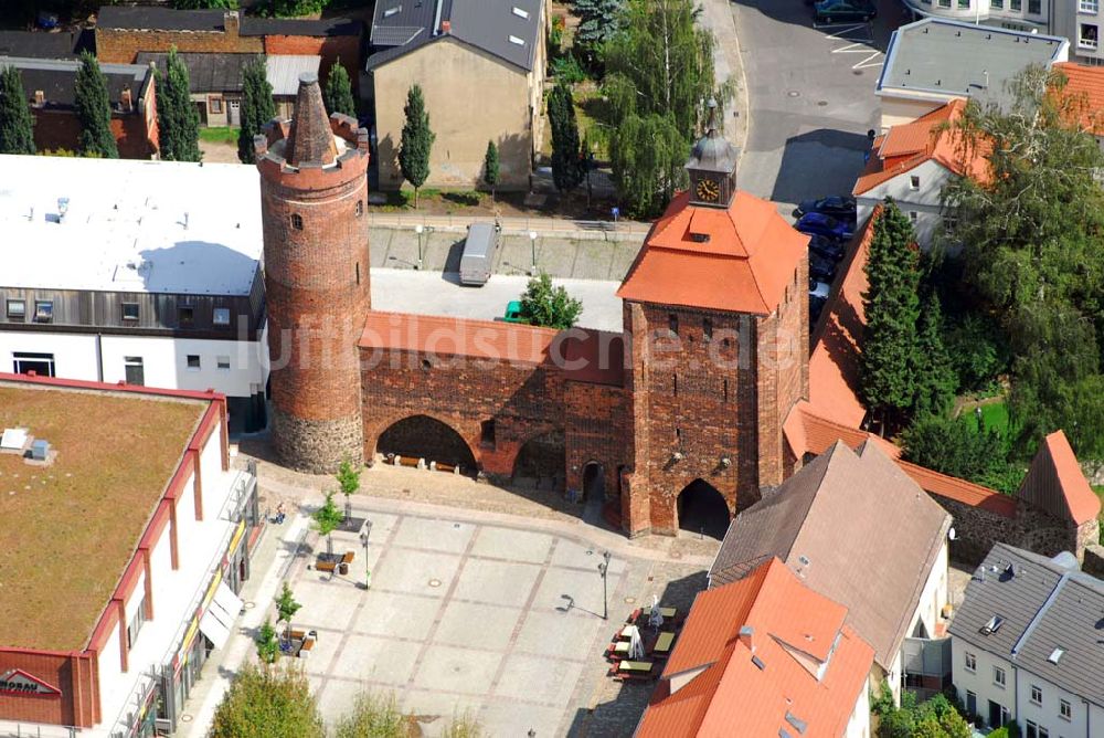 Bernau von oben - Steintor, Stadthalle und Firmensitz der Wohnungs- und Baugesellschaft mbH Bernau