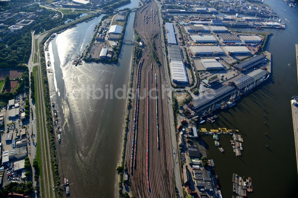 Hamburg von oben - Stellwerk Rangierbahnhof Hafenbahnhof Hamburg-Süd in Hamburg-Mitte / Kleiner Grasbrook