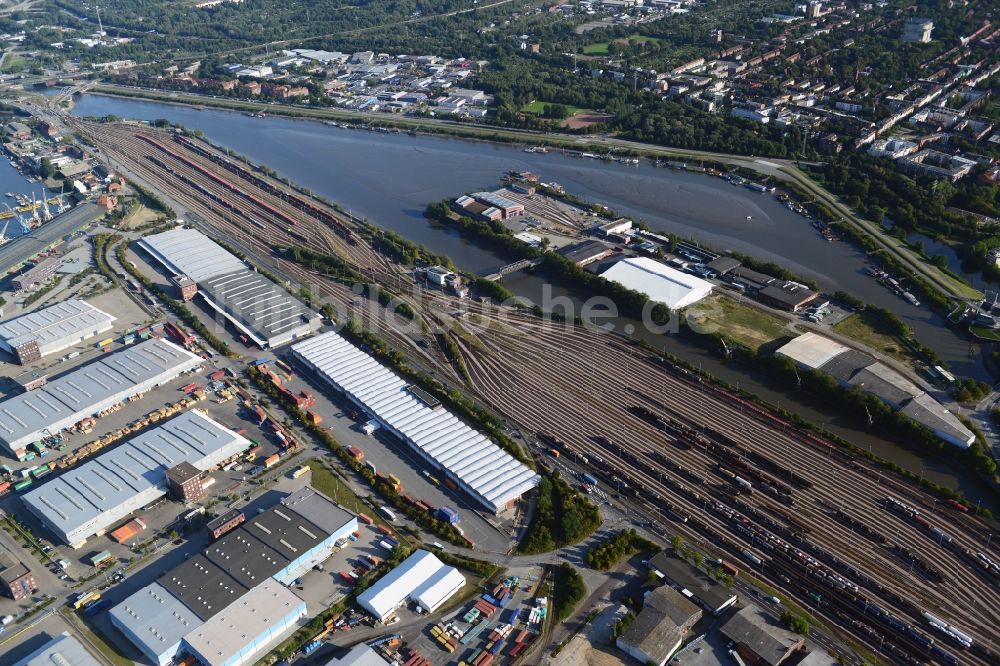 Luftaufnahme Hamburg - Stellwerk Rangierbahnhof Hafenbahnhof Hamburg-Süd in Hamburg-Mitte / Kleiner Grasbrook