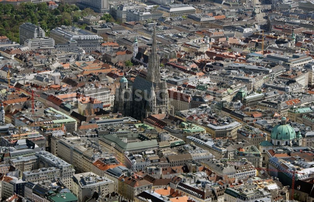 Luftbild Wien - Stephansdom Wien in Österreich / Austria