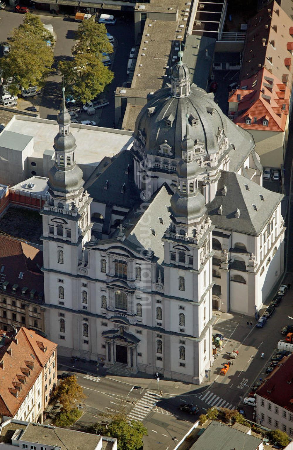 Würzburg von oben - Stiftskirche St. Johannes Würzburg