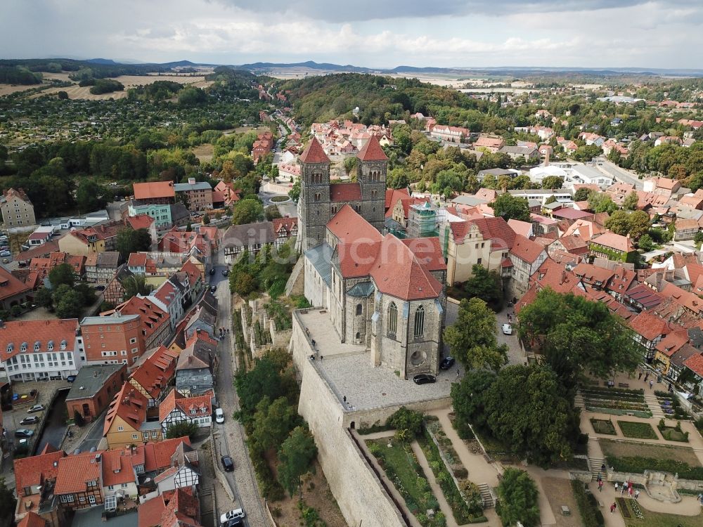 Luftbild Quedlinburg - Stiftskirche St. Servatius und Schloss Quedlinburg im Bundesland Sachsen-Anhalt