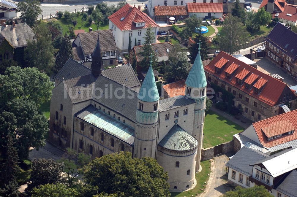 Gernrode aus der Vogelperspektive: Stiftskirche St.Cyriakus in Gernrode