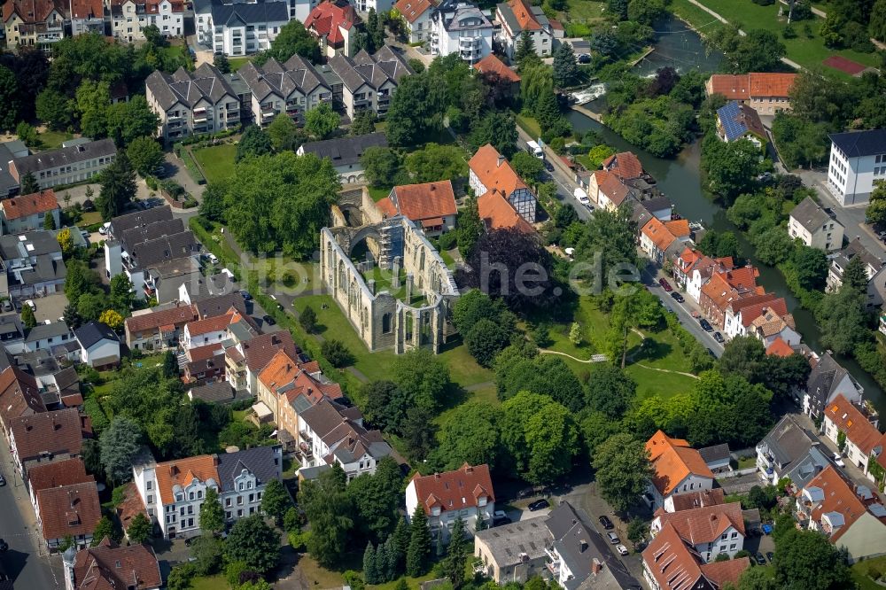 Luftbild Lippstadt - Stiftsruine und Stadtteilansicht von Lippstadt im Bundesland Nordrhein-Westfalen