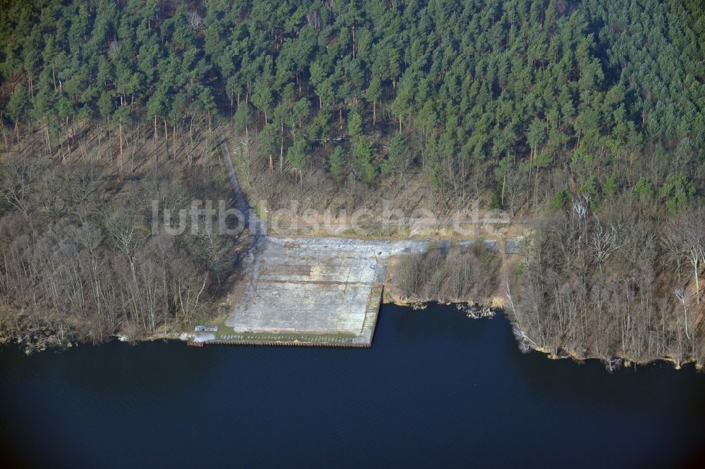 Luftbild Jünsdorf - Stillgelegter Anlegebereich am Rangsdorfer See im Bundesland Brandenburg