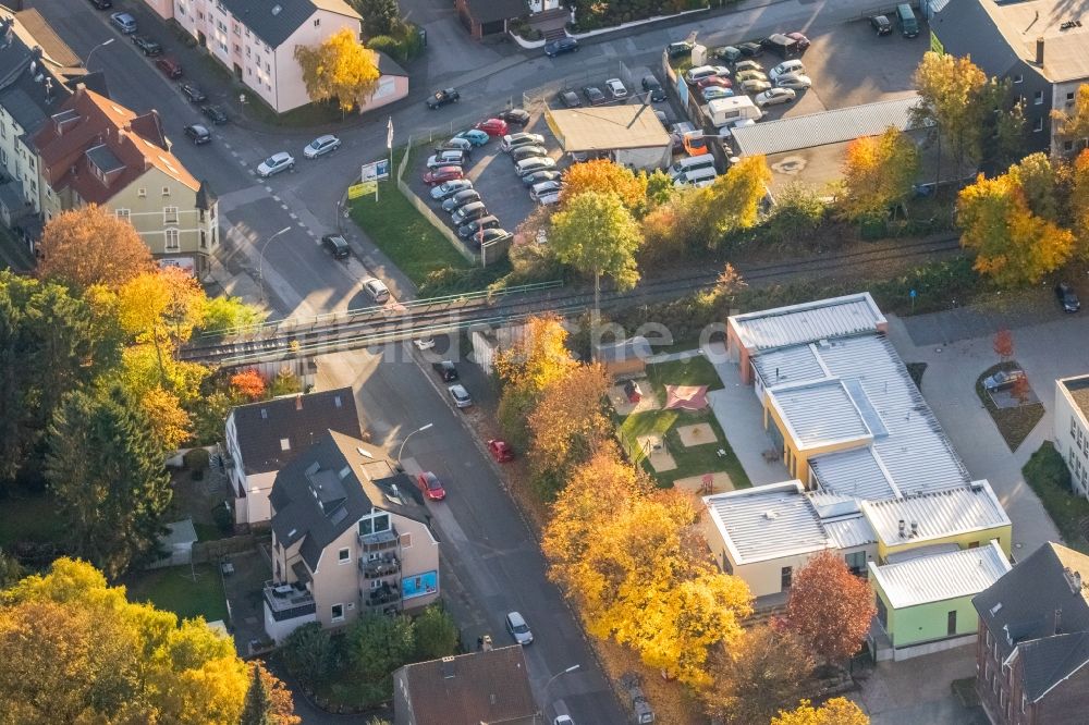 Witten aus der Vogelperspektive: Stillgelegtes Bahn- Brückenbauwerk in Witten im Bundesland Nordrhein-Westfalen