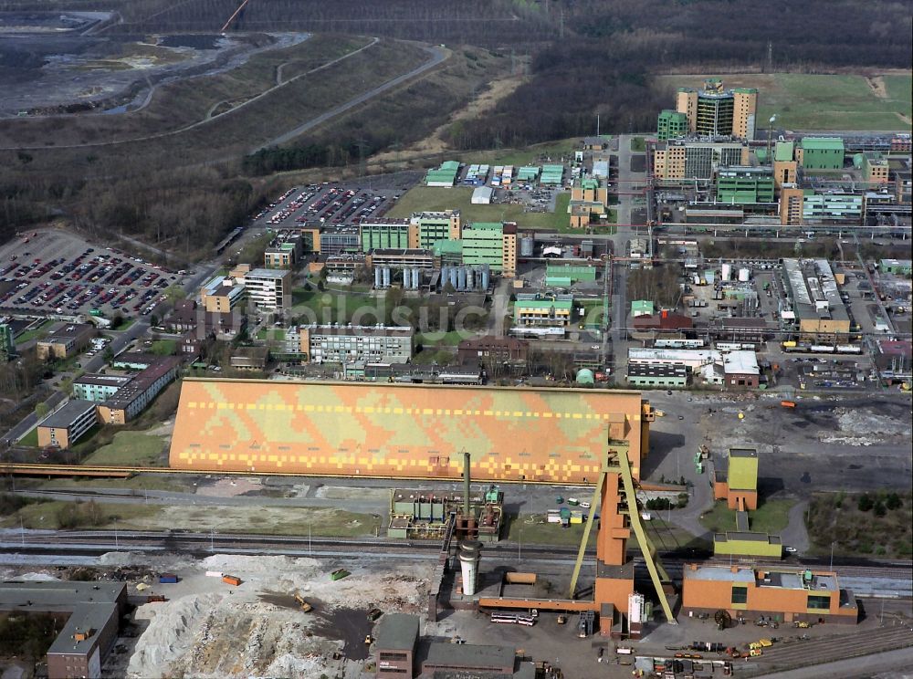 Luftaufnahme Bergkamen - Stillgelegtes Steinkohlebergwerk Zeche Monopol Grimberg1/2 in Bergkamen im Bundesland Nordrhein-Westfalen