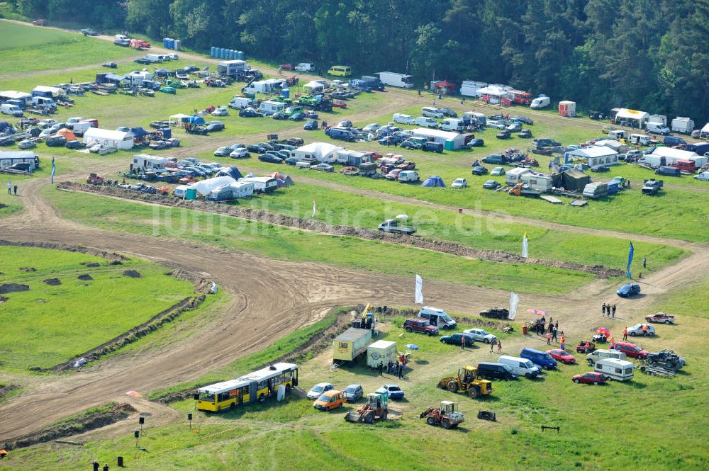 Luftbild Altlandsberg OT Wegendorf - Stockcar Rennen auf der Rennbahn / Sandbahn Wegendorf bei Altlandsberg in Brandenburg