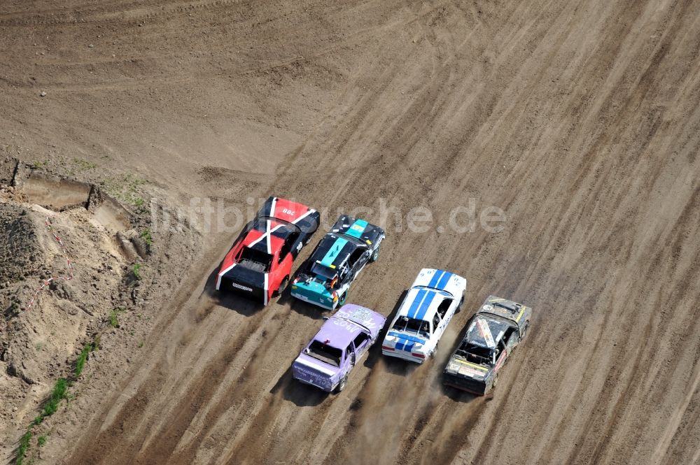 Luftaufnahme Altlandsberg OT Wegendorf - Stockcar Rennen auf der Rennbahn / Sandbahn Wegendorf bei Altlandsberg in Brandenburg