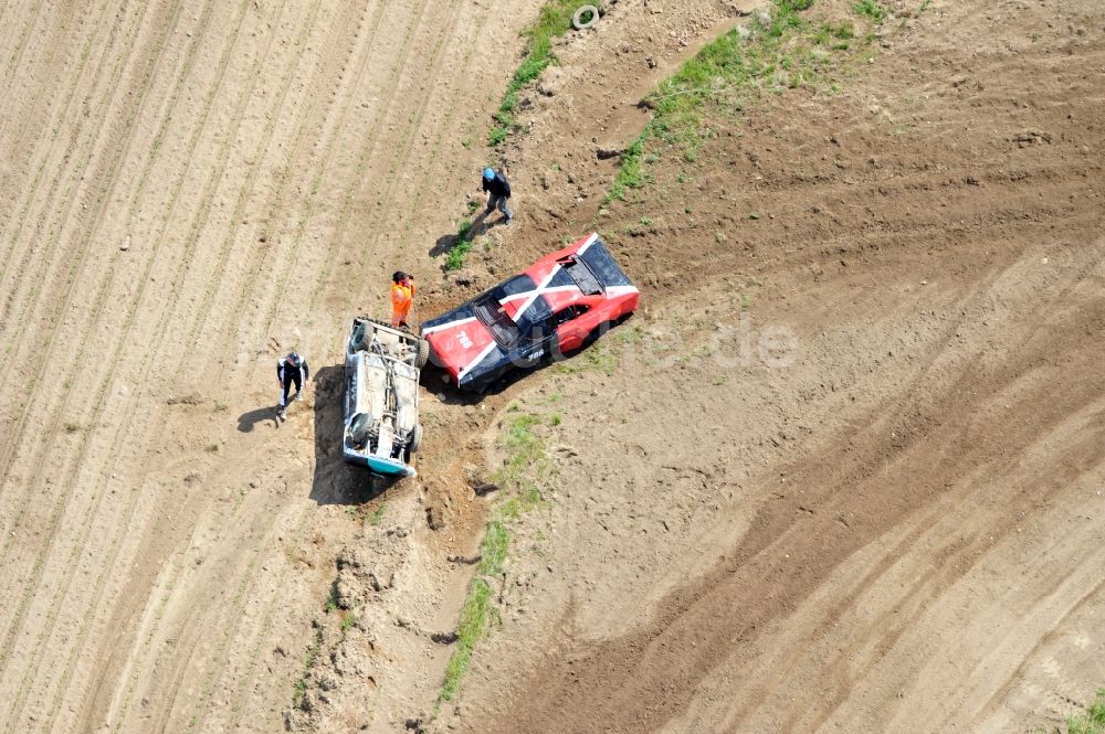 Altlandsberg OT Wegendorf aus der Vogelperspektive: Stockcar Rennen auf der Rennbahn / Sandbahn Wegendorf bei Altlandsberg in Brandenburg