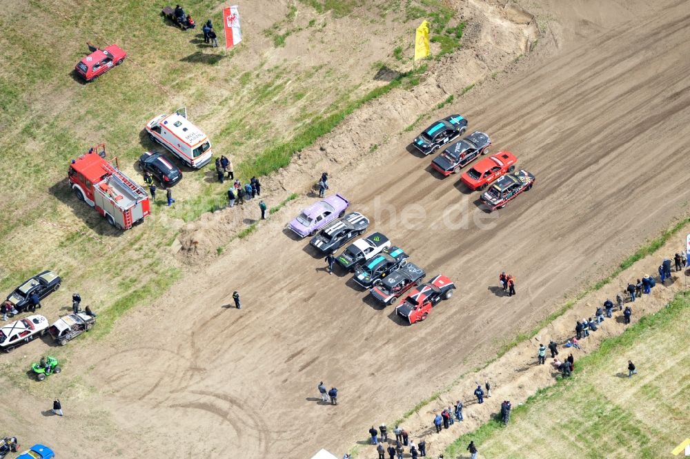 Altlandsberg OT Wegendorf von oben - Stockcar Rennen auf der Rennbahn / Sandbahn Wegendorf bei Altlandsberg in Brandenburg