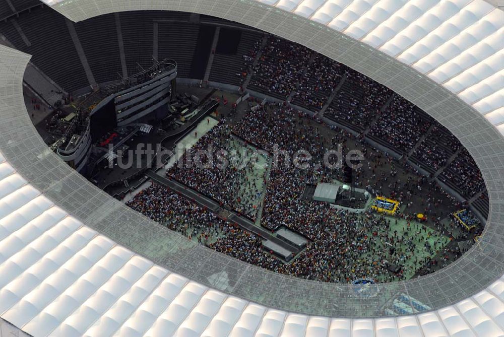 Luftbild Berlin - Charlottenburg - Stones Konzert im Berliner Olympiastadion