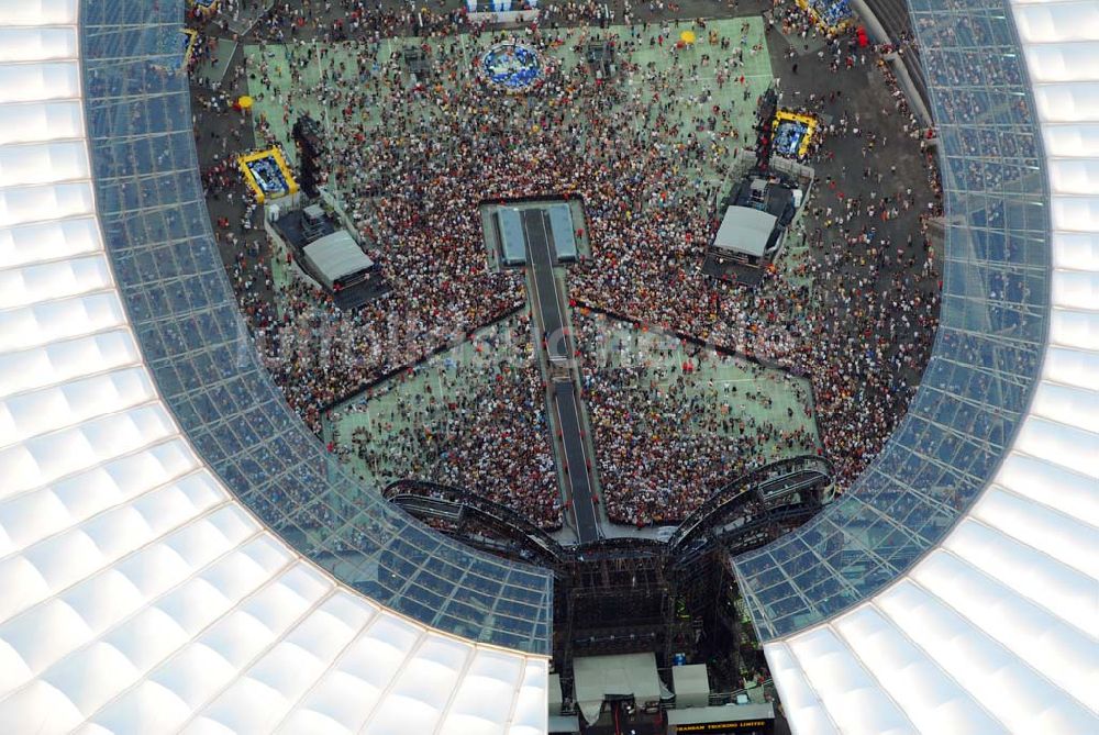 Berlin - Charlottenburg aus der Vogelperspektive: Stones Konzert im Berliner Olympiastadion