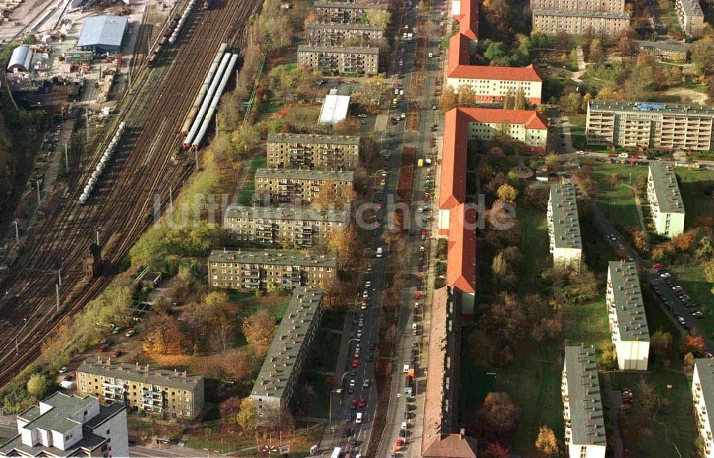 Berlin aus der Vogelperspektive: Storkower Straße / Knieprodestraße