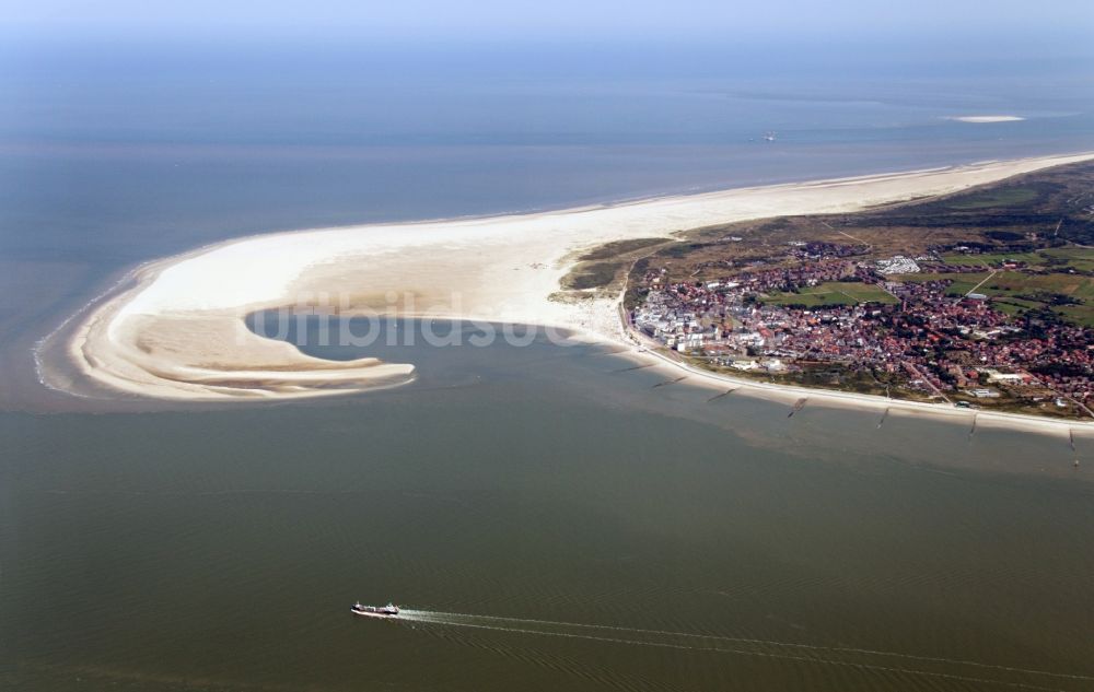 Luftbild Borkum - Strand von Borkum im Bundesland Niedersachsen