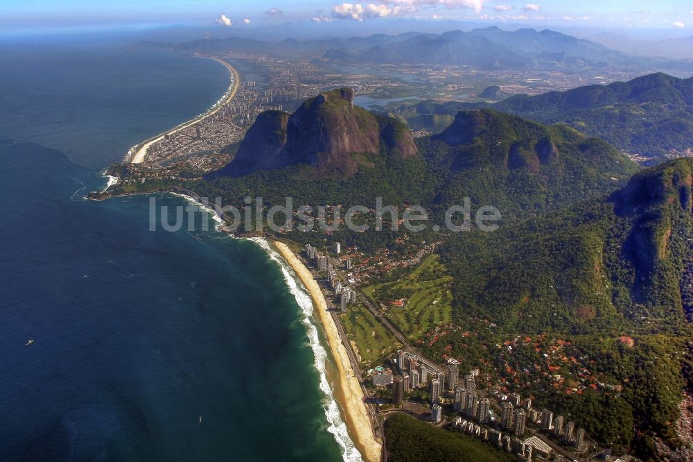 Luftbild Rio de Janeiro - Strand- und Küstenbereich am Stadteil Ipanema in Rio de Janeiro in Brasilien in Rio de Janeiro in Brasilien