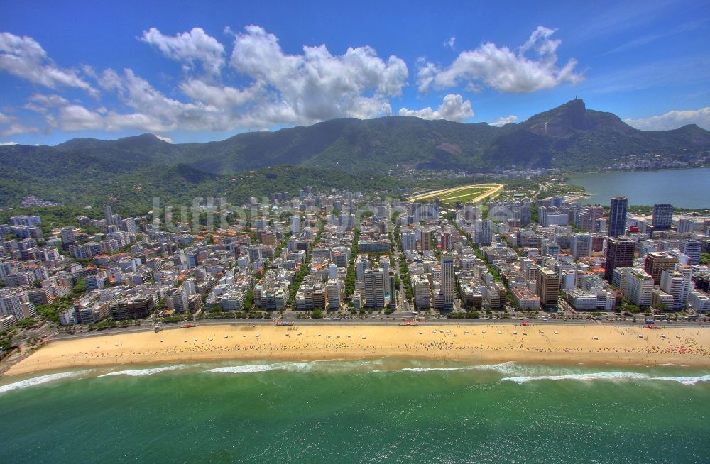 Luftbild Rio de Janeiro - Strand- und Küstenbereich am Stadteil Leblon in Rio de Janeiro in Brasilien in Rio de Janeiro in Brasilien