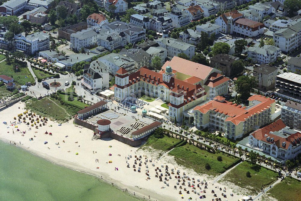 Binz aus der Vogelperspektive: Strandbereich von Binz auf der Insel Rügen an der Ostsee