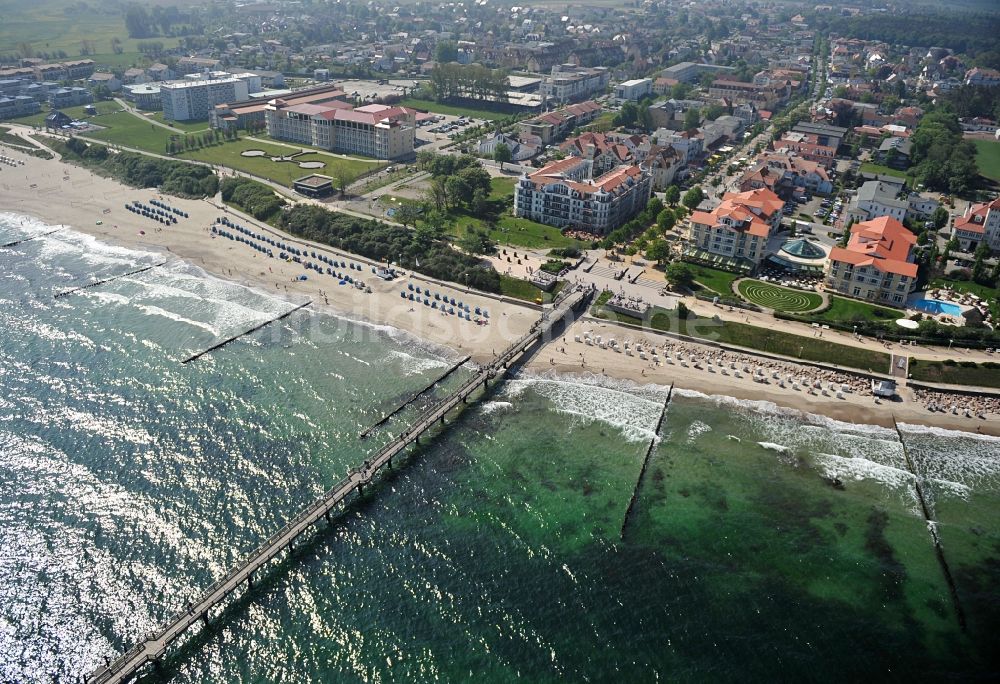 Luftaufnahme Kühlungsborn - Strandpromenade im Ostseebad Kühlungsborn in Mecklenburg-Vorpommern