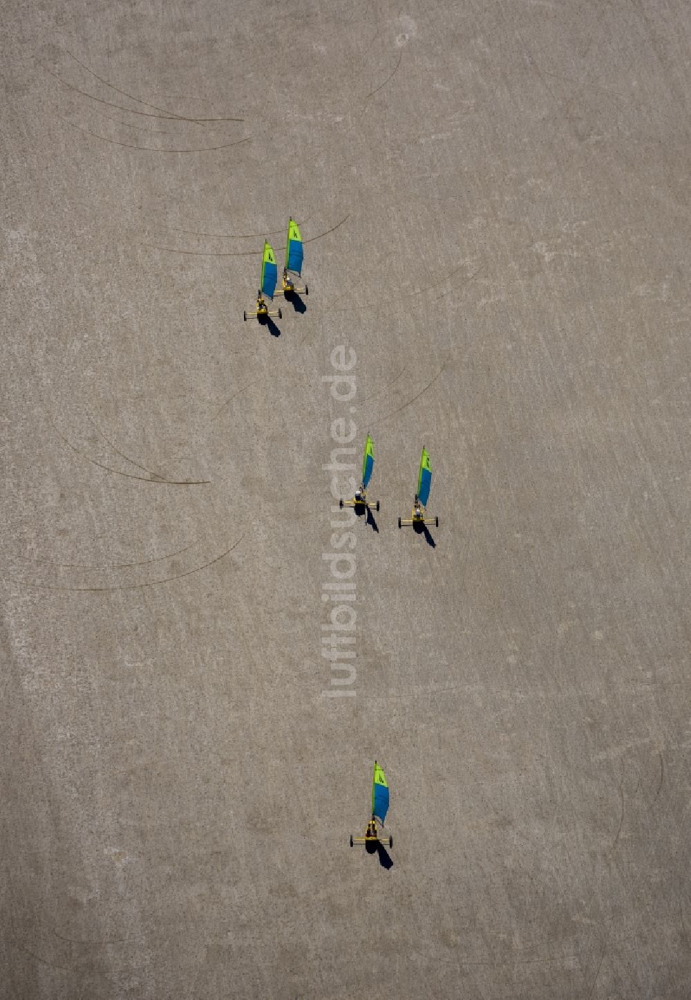 Leucate aus der Vogelperspektive: Strandsegler in Leucate in Frankreich