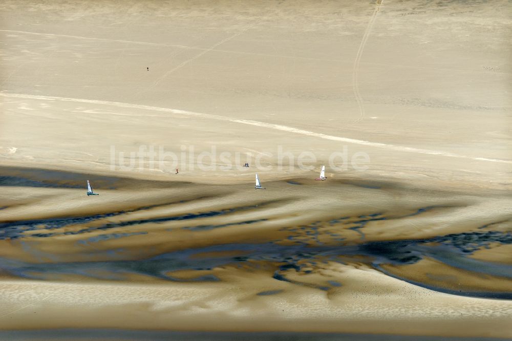 Luftbild Sankt Peter-Ording - Strandsegler in Sankt Peter-Ording im Bundesland Schleswig-Holstein, Deutschland