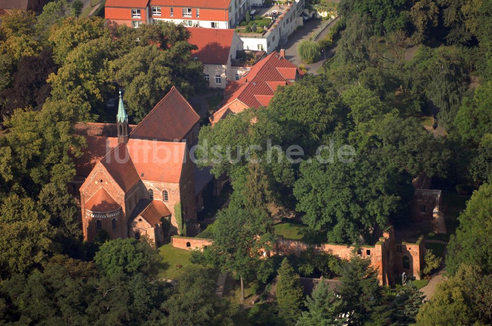 Luftbild Arendsee (Altmark) - Straße der Romanik: Blick auf das Klostergelände der Kleinstadt Arendsee