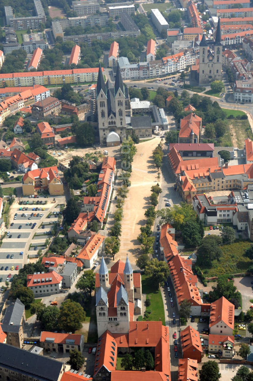 Halberstadt aus der Vogelperspektive: Strasse der Romanik durch Sachsen-Anhalt