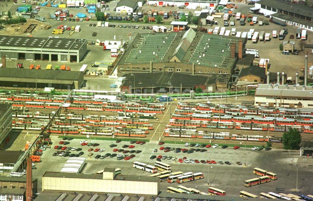 Luftaufnahme Berlin - 23.06.94 Straßenbahnbetriebshof in der Sigfriedstraße in Berlin-Lichtenberg