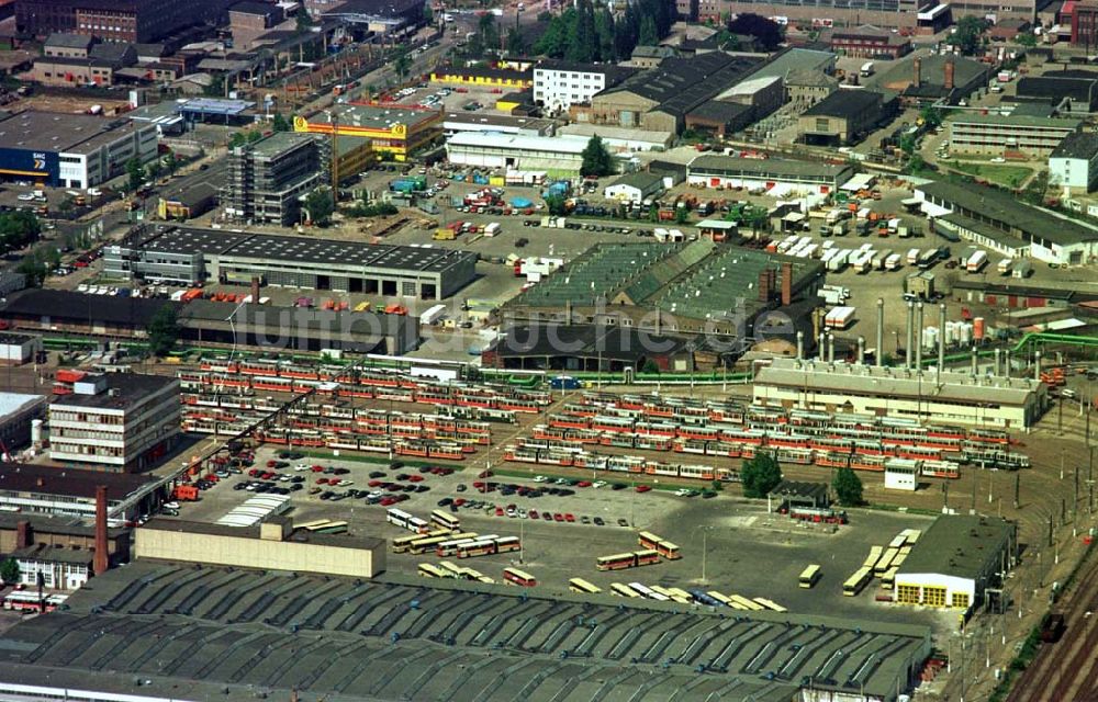 Luftbild Berlin - 23.06.94 Straßenbahnbetriebshof in der Sigfriedstraße in Berlin-Lichtenberg