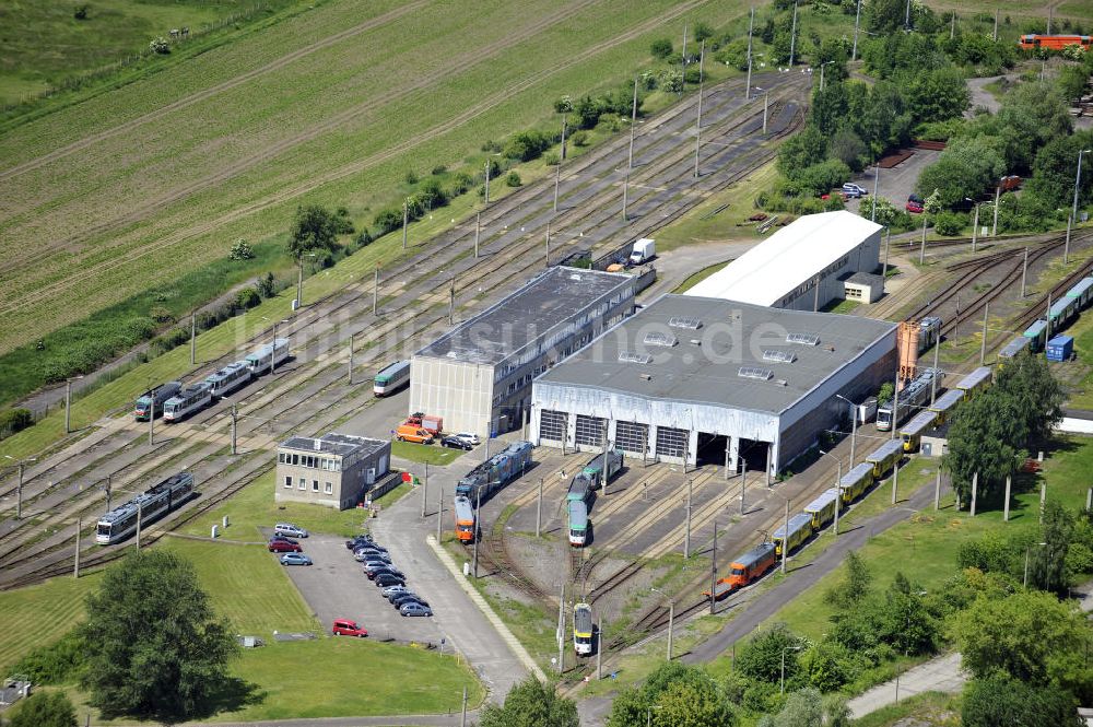 Luftbild Magdeburg - Straßenbahndepot am Deichwall im Gewerbegebiet Nord Magdeburg