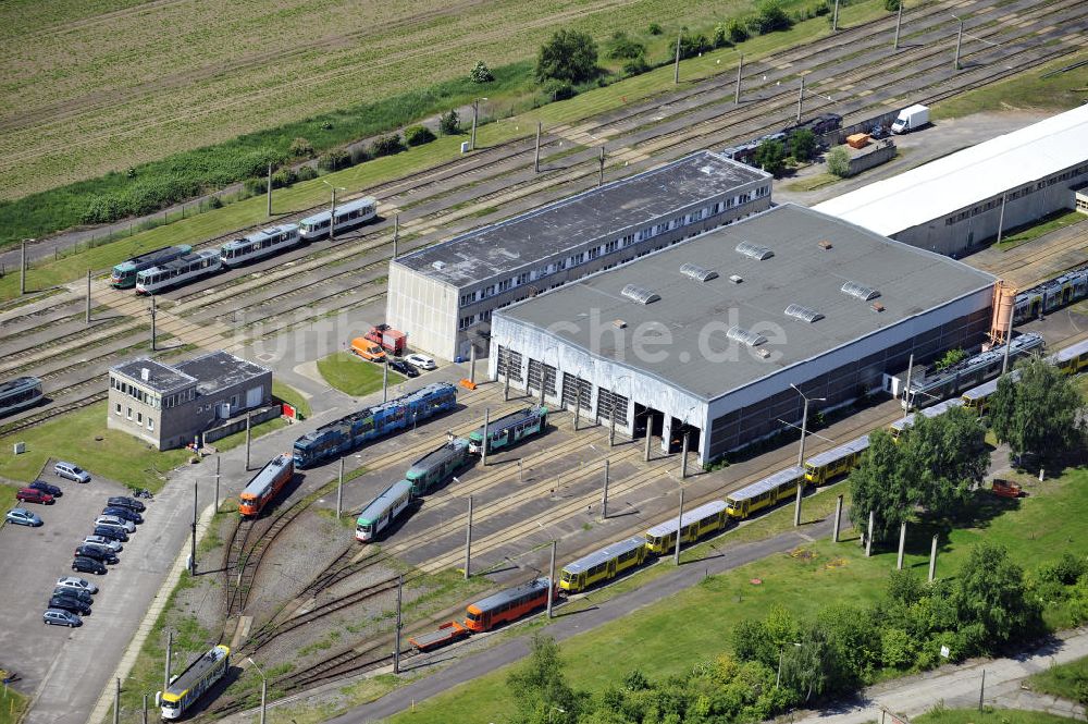 Magdeburg von oben - Straßenbahndepot am Deichwall im Gewerbegebiet Nord Magdeburg