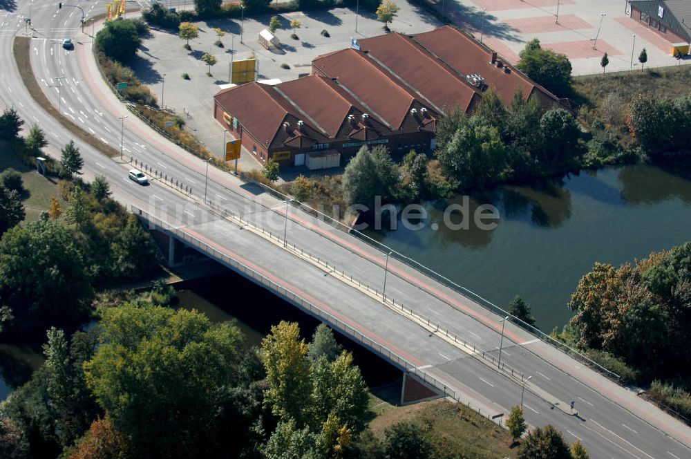 Luftbild GENTHIN - Straßenbrücke Genthin