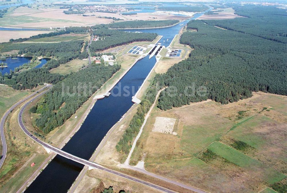 Luftbild Hohenwarthe - Straßenbrücke Hohenwarthe-Niegripp