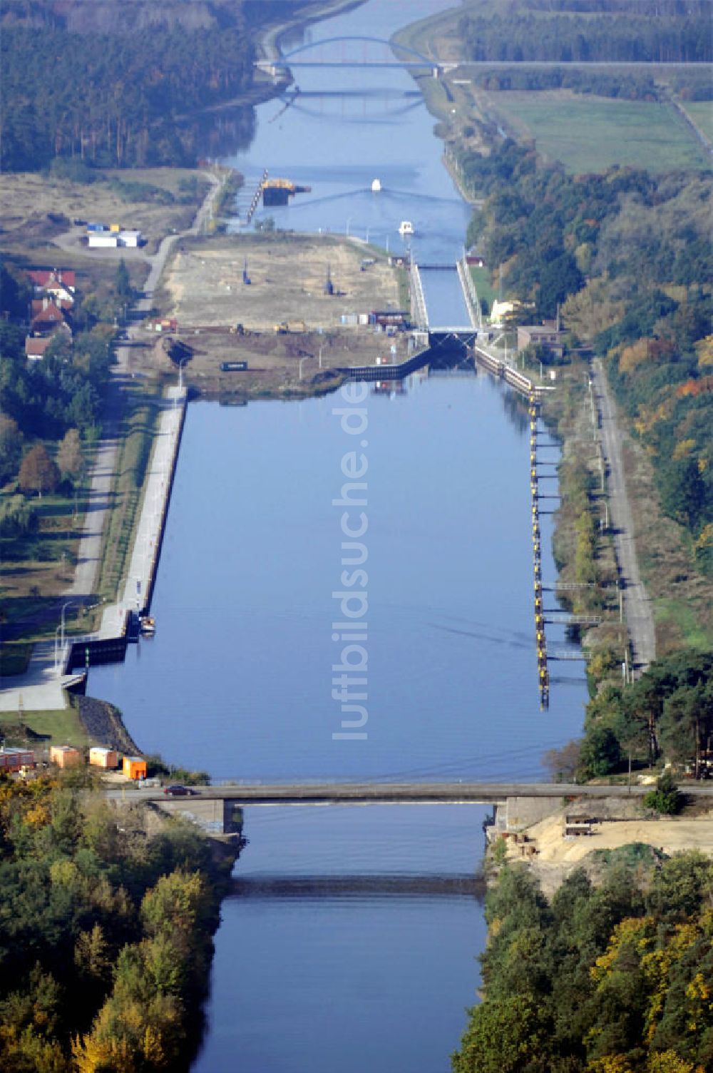 Luftbild Wusterwitz - Strassenbrücke und Schleuse Wusterwitz