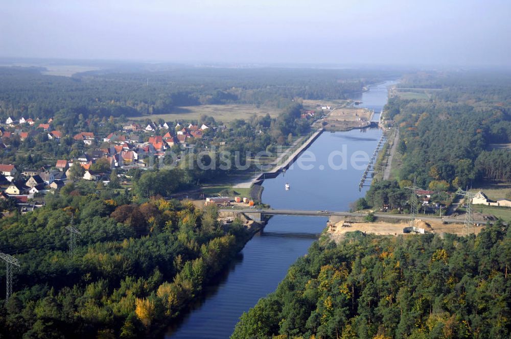 Luftaufnahme Wusterwitz - Strassenbrücke und Schleuse Wusterwitz