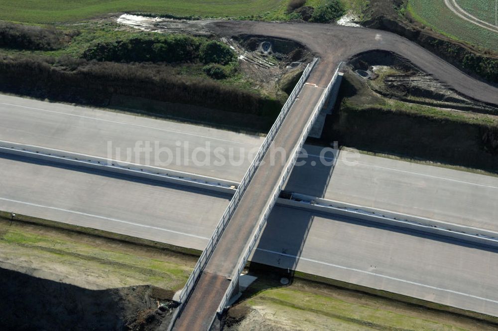 Luftaufnahme Neukirchen - Strassenbrücke südlich von Neukirchen an der A4