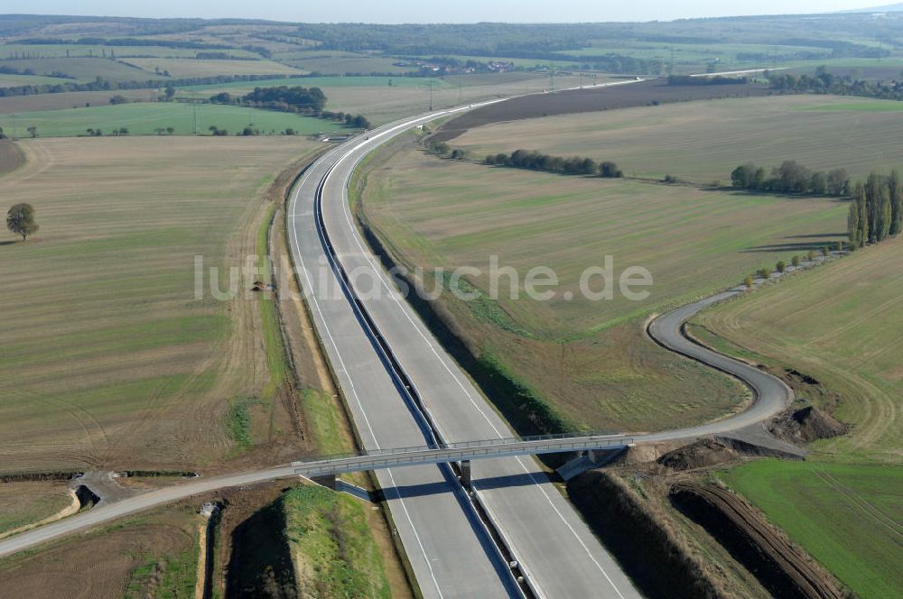 Neukirchen aus der Vogelperspektive: Strassenbrücke zwischen Hötzelsroda und Neukirchen an der A4