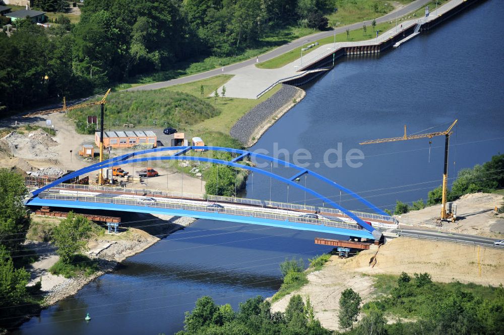 Wusterwitz von oben - Straßenbrücke zwischen Wusterwitz und Bensdorf über den Elbe-Havel-Kanal