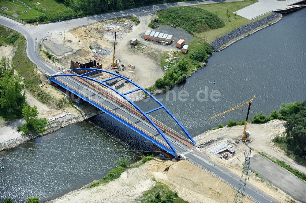 Luftaufnahme Wusterwitz - Straßenbrücke zwischen Wusterwitz und Bensdorf über den Elbe-Havel-Kanal