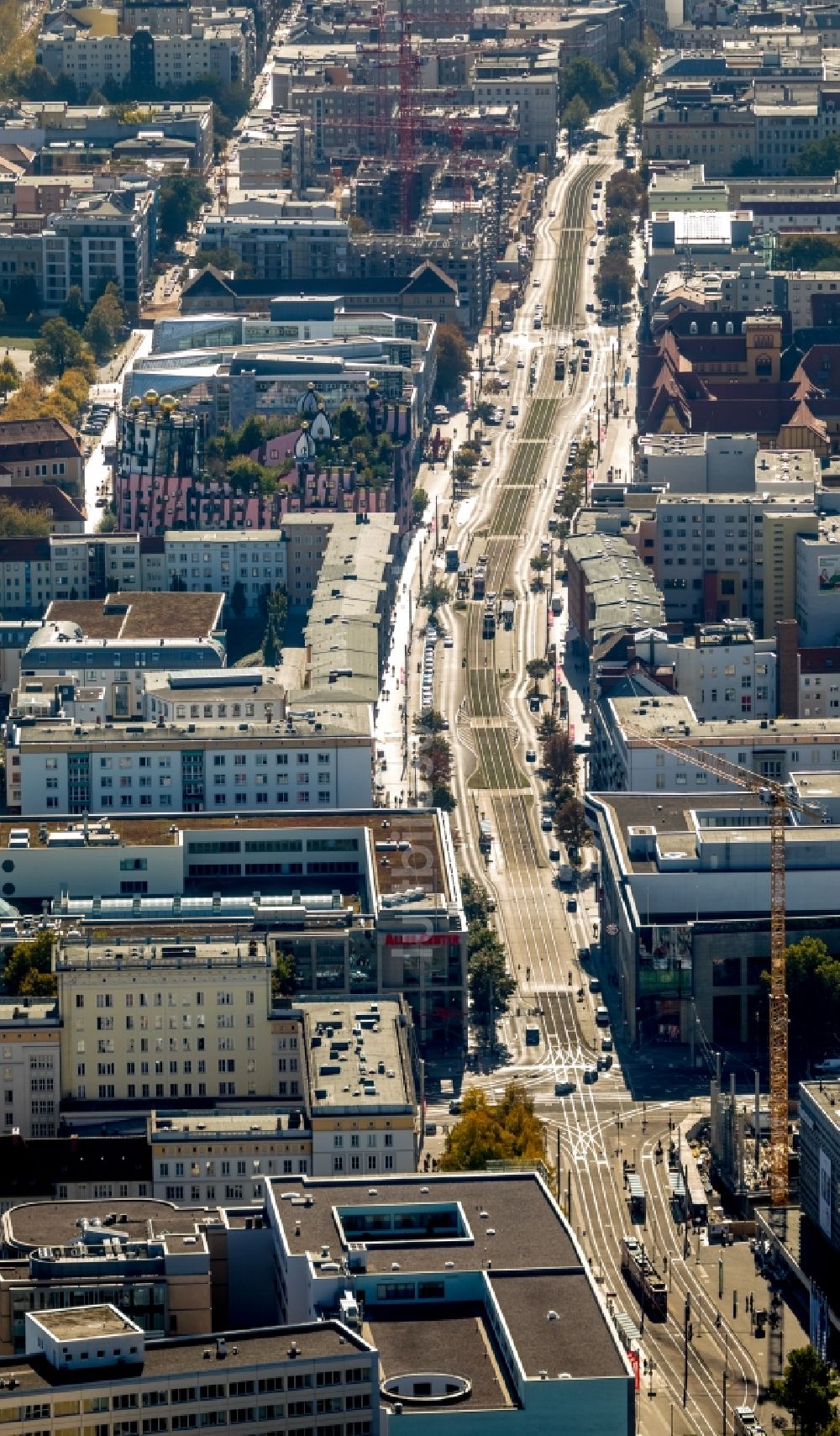 Luftbild Magdeburg - Straßenführung der bekannten Flaniermeile und Einkaufsstraße Breiter Weg in Magdeburg im Bundesland Sachsen-Anhalt, Deutschland