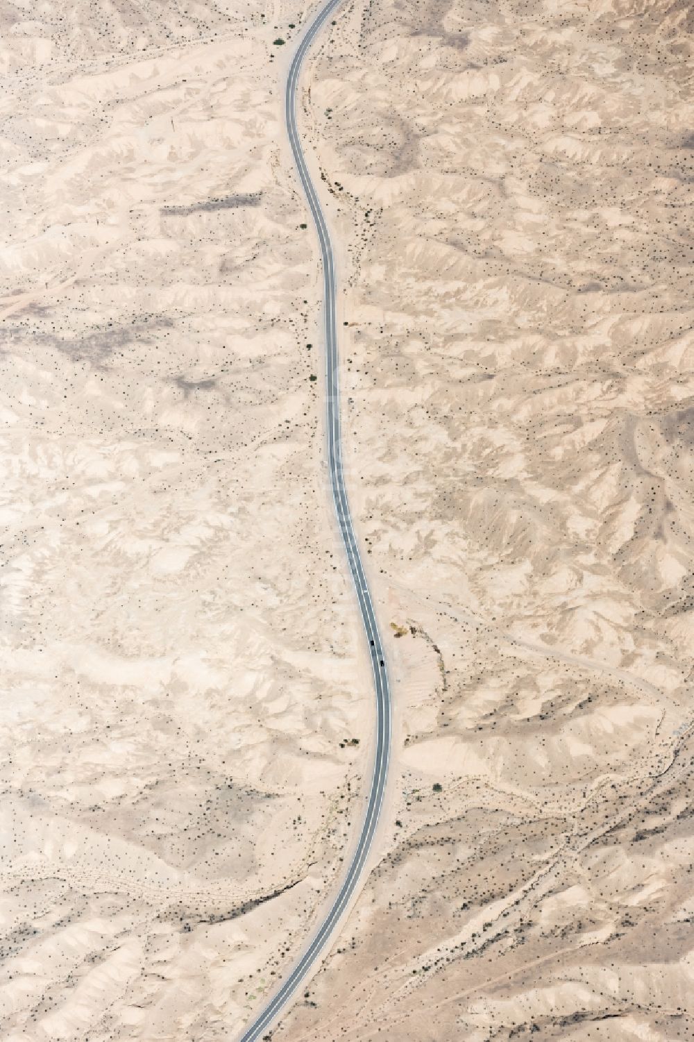 Luftaufnahme Moapa Valley - Straßenführung durch die Wüste in Moapa Valley in Nevada, USA