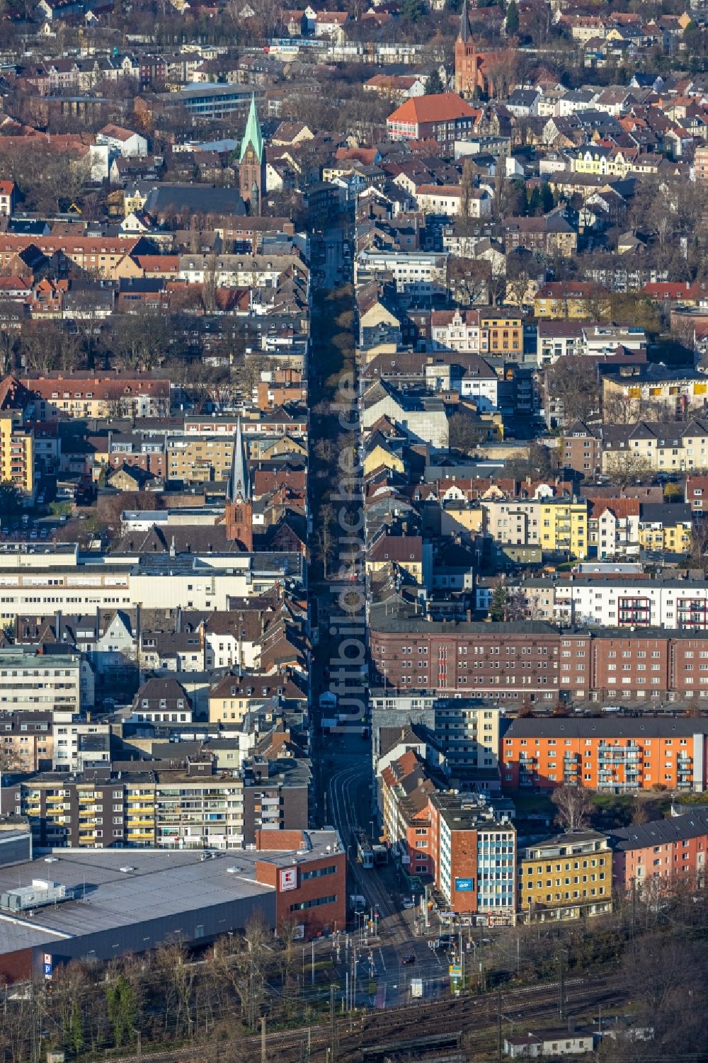 Luftaufnahme Herne - Straßenführung der Flaniermeile Hauptstraße im Ortsteil Wanne-Eickel in Herne im Bundesland Nordrhein-Westfalen, Deutschland