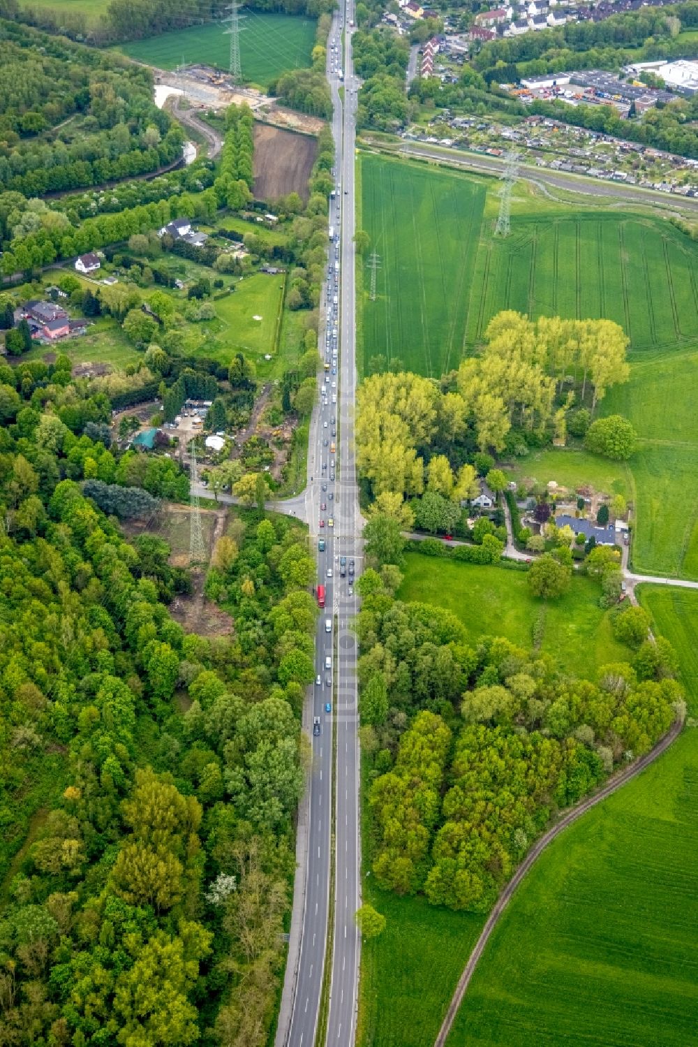 Luftaufnahme Gladbeck - Straßenführung der B224 in Gladbeck im Bundesland Nordrhein-Westfalen, Deutschland