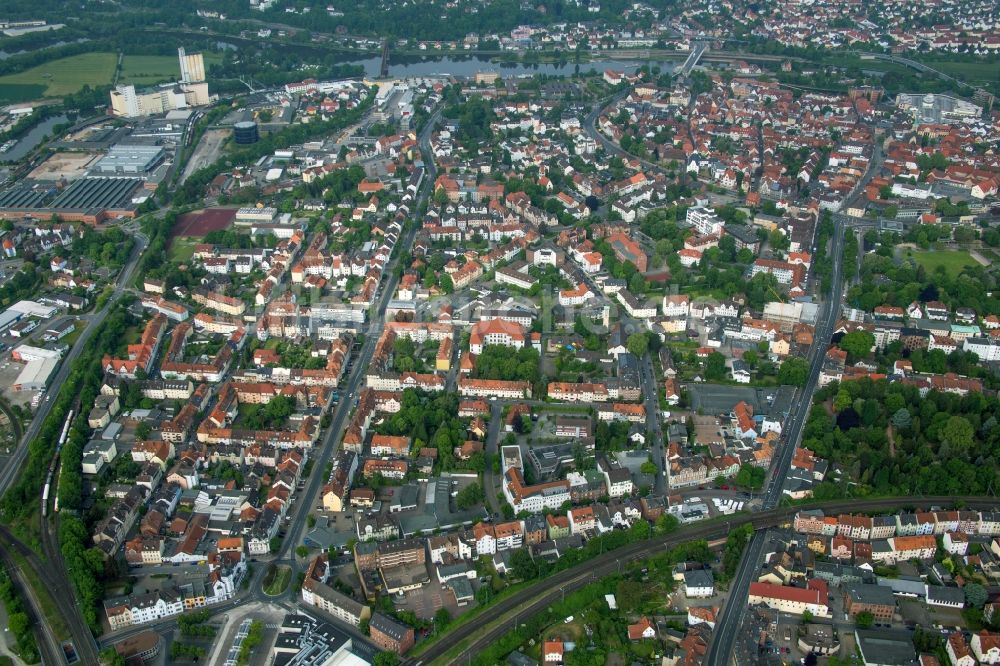 Hameln von oben - Straßenführung Kaiserstraße und Königstraße in Hameln im Bundesland Niedersachsen, Deutschland