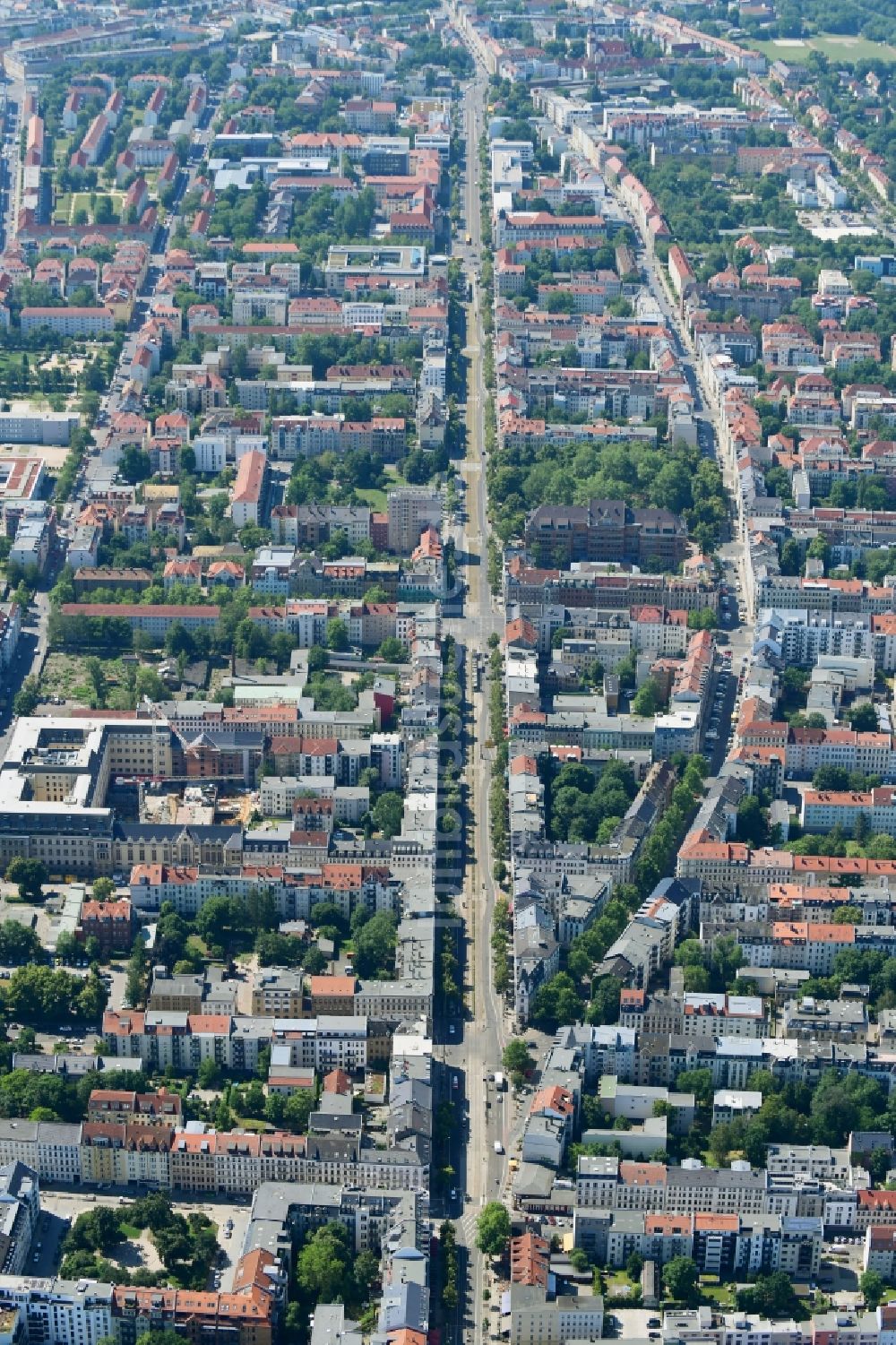 Luftaufnahme Leipzig - Straßenführung der Karl-Liebknecht-Straße in Leipzig im Bundesland Sachsen, Deutschland