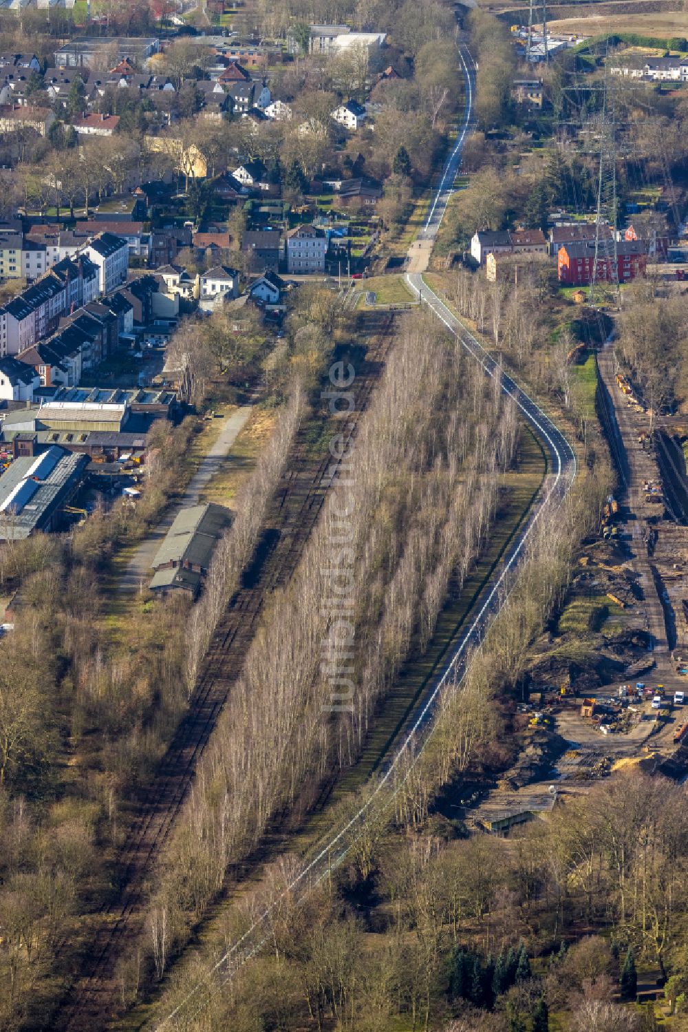 Luftaufnahme Gelsenkirchen - Straßenführung des Radschnellweges RS1 am ehemaligen Bahngelände im Ortteil Ückendorf in Gelsenkirchen im Bundesland Nordrhein-Westfalen, Deutschland